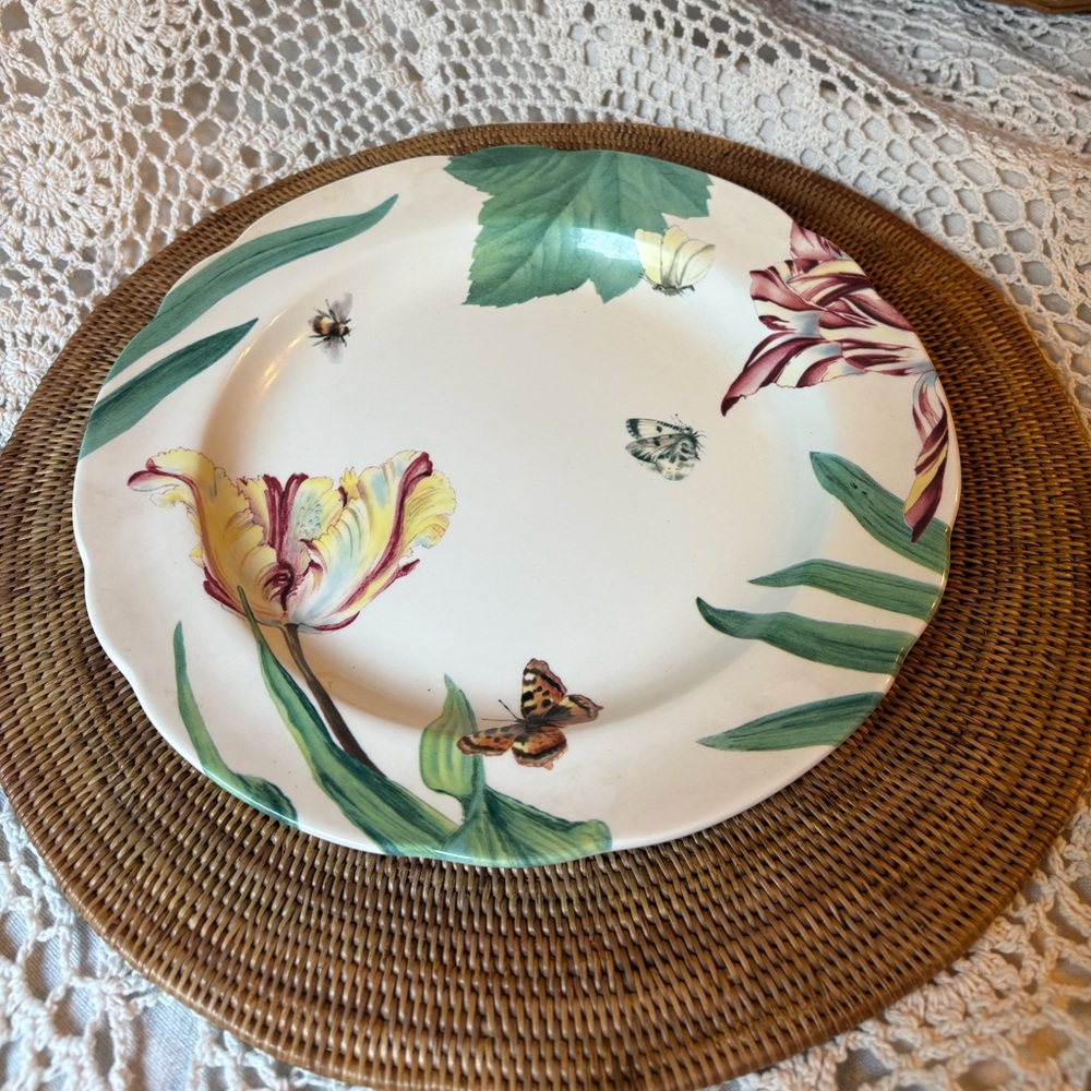 Floral Haven by Spode 10” dinner plate